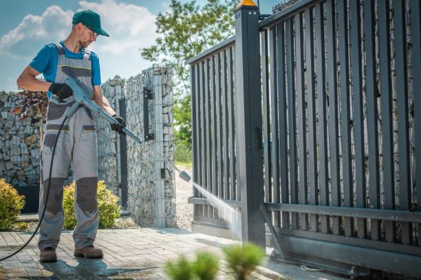 Best Window and Screen Pressure Cleaning in Easton, CA