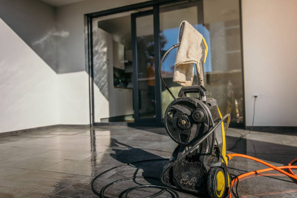 Best Soft Washing for Delicate Surfaces in Easton, CA